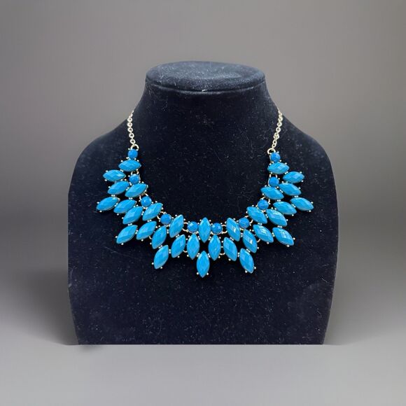 NWOT Windham Teal Blue Marquiose Stone Cluster Bib Necklace - Picture 3 of 4